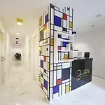 招待所 Be Coloured - Boutique Art In 4*