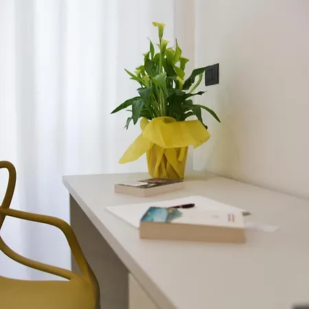 Be-coloured Guest house *